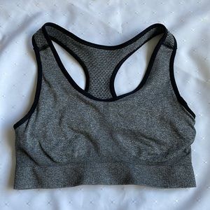 Old Navy Active Sports Bra in Marled Gray